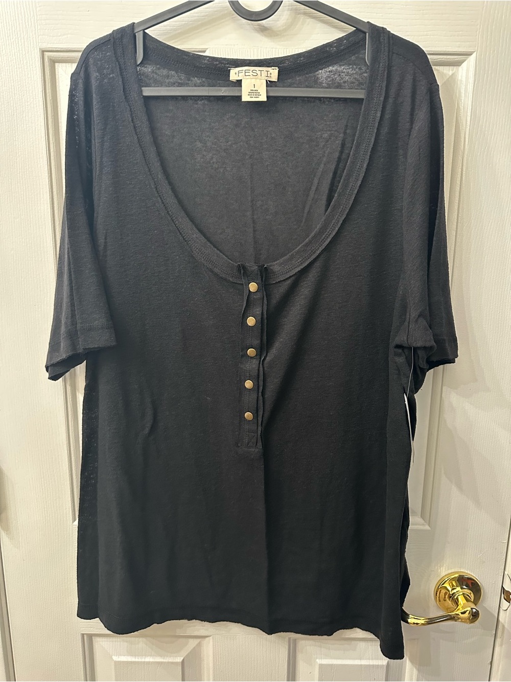 Torrid FESTI Top Black Scoop Neck Short Sleeve Gold Button-Front Sheer 1X NWT